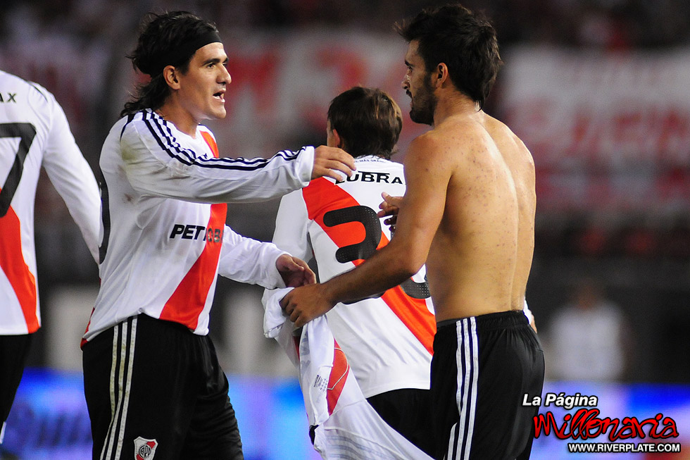 River Plate vs Godoy Cruz (CL 2010) 16