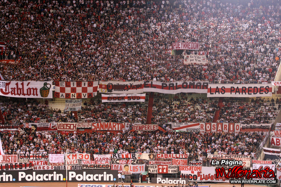 River Plate vs Godoy Cruz (CL 2010) 18