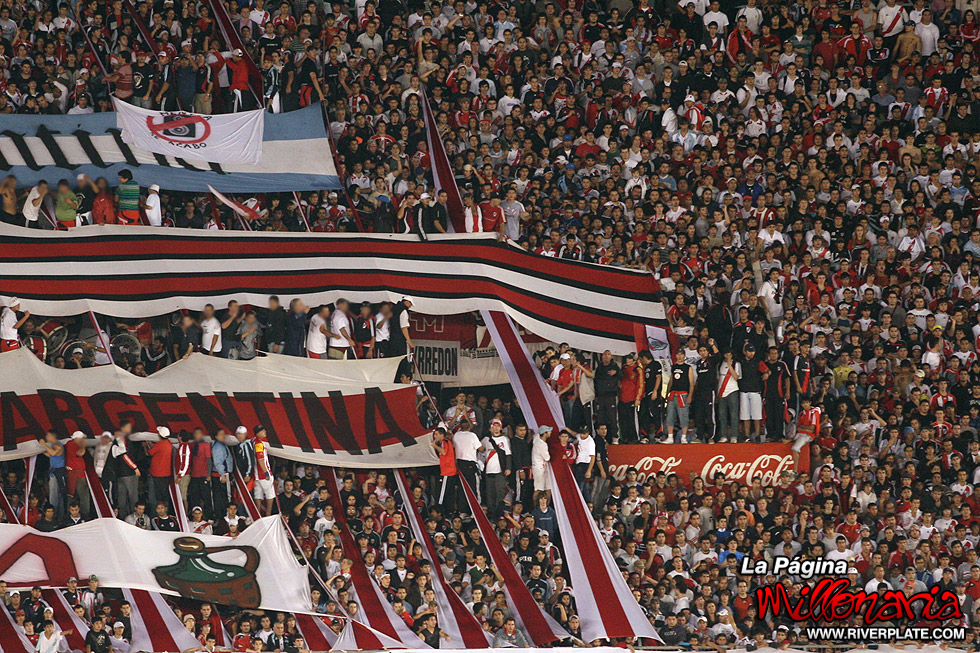 River Plate vs Godoy Cruz (CL 2010) 20