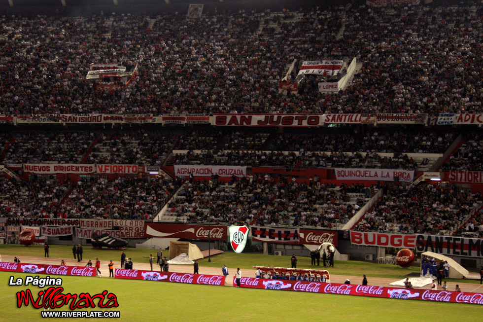 River Plate vs Godoy Cruz (CL 2010) 12