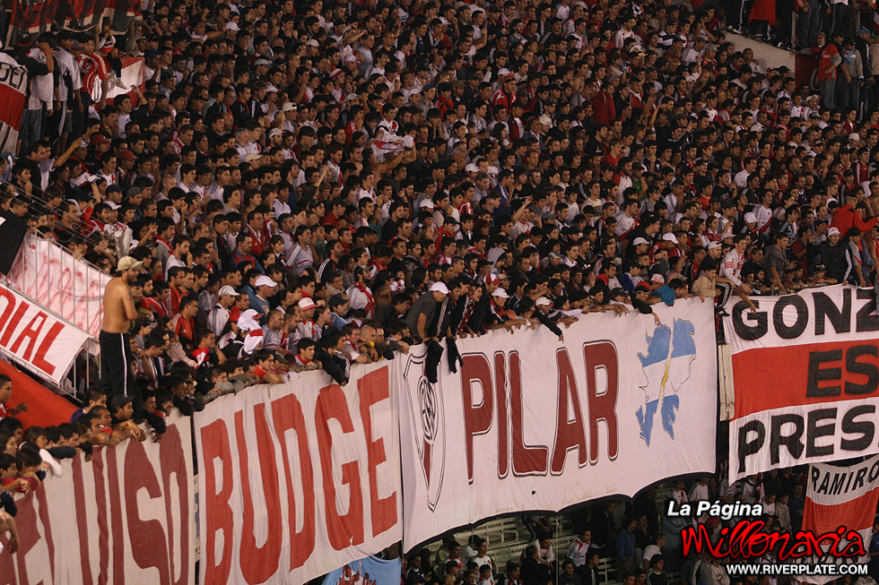 River Plate vs Godoy Cruz (CL 2010) 9