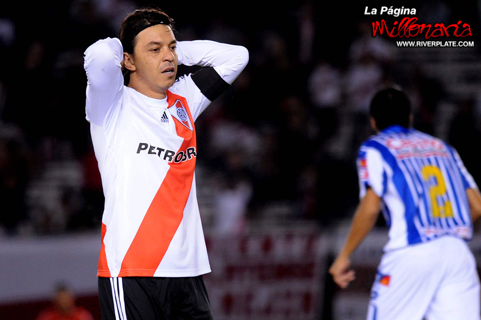 River Plate vs Godoy Cruz (CL 2010) 13