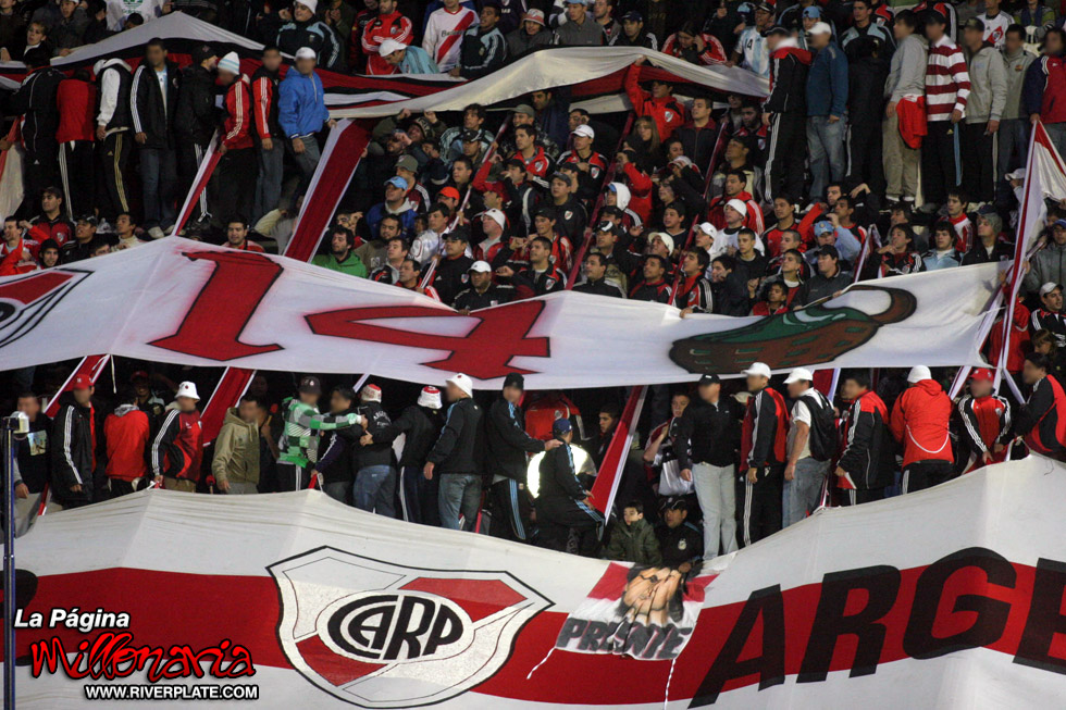 Estudiantes LP vs River Plate (CL 2010) 6