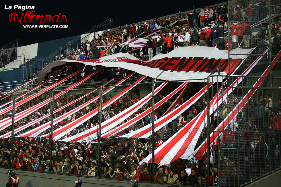 Estudiantes LP vs River Plate (CL 2010) 1