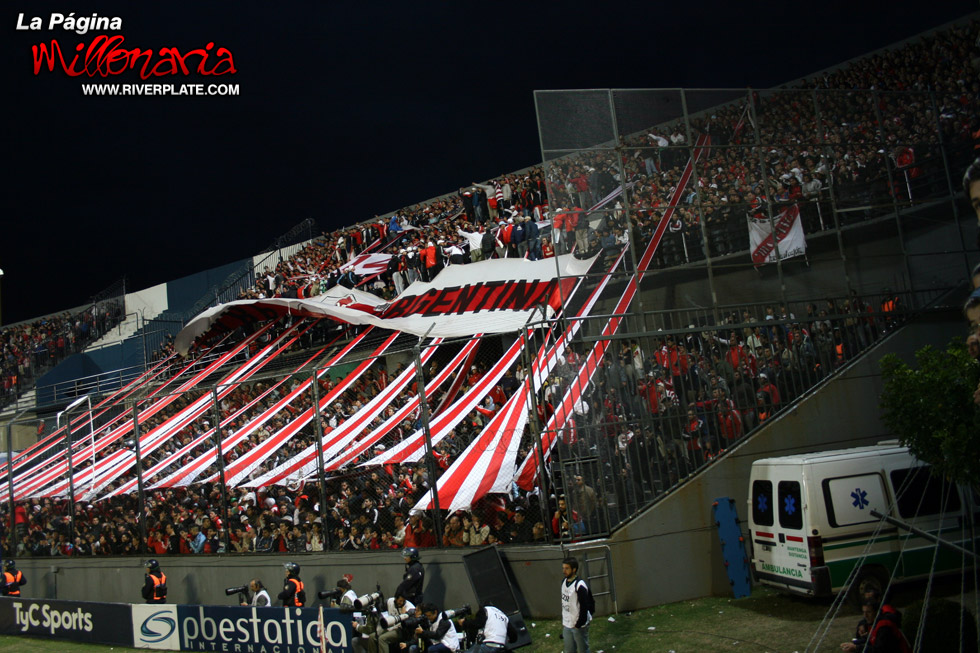Estudiantes LP vs River Plate (CL 2010) 3