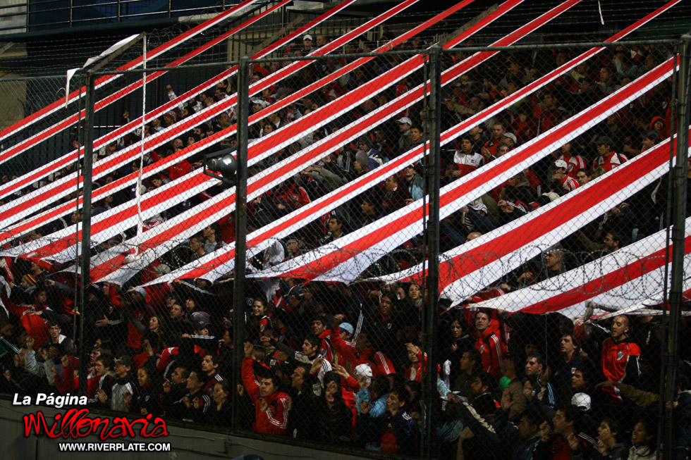 Estudiantes LP vs River Plate (CL 2010) 5