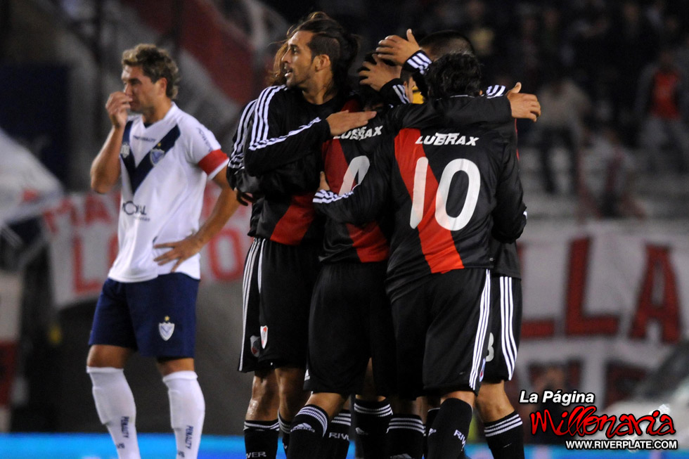 River Plate vs Velez Sarsfield (CL 2010) 6