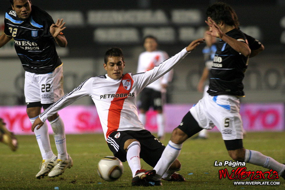 Racing Club vs River Plate (CL 2010) 9