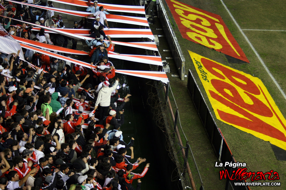 Racing Club vs River Plate (CL 2010) 11