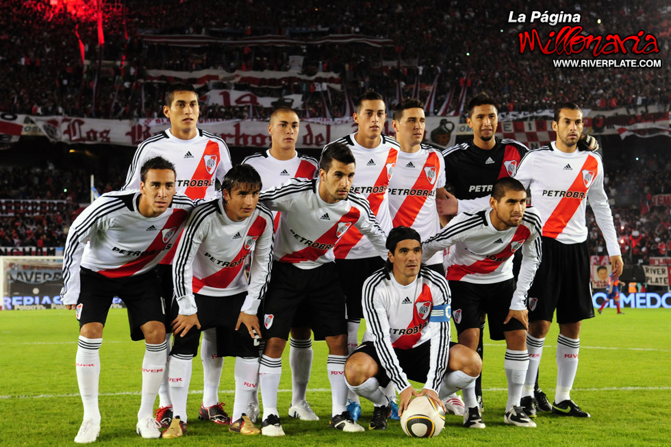 River Plate vs Tigre (CL 2010) 7