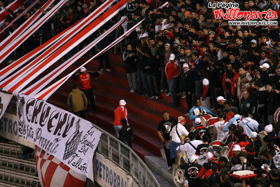 River Plate vs Tigre (CL 2010) 12