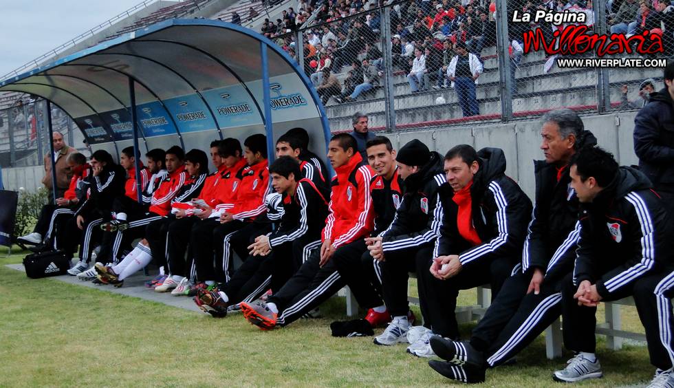 River Plate vs Juventud Antoniana (Salta 2010) 18