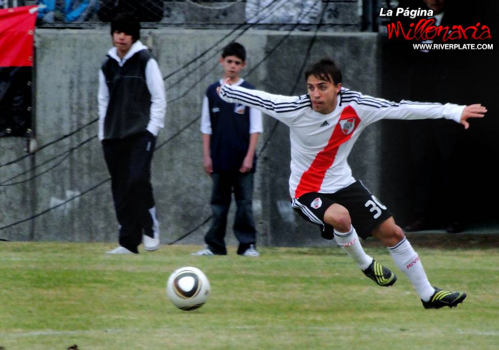 River Plate vs Juventud Antoniana (Salta 2010) 26