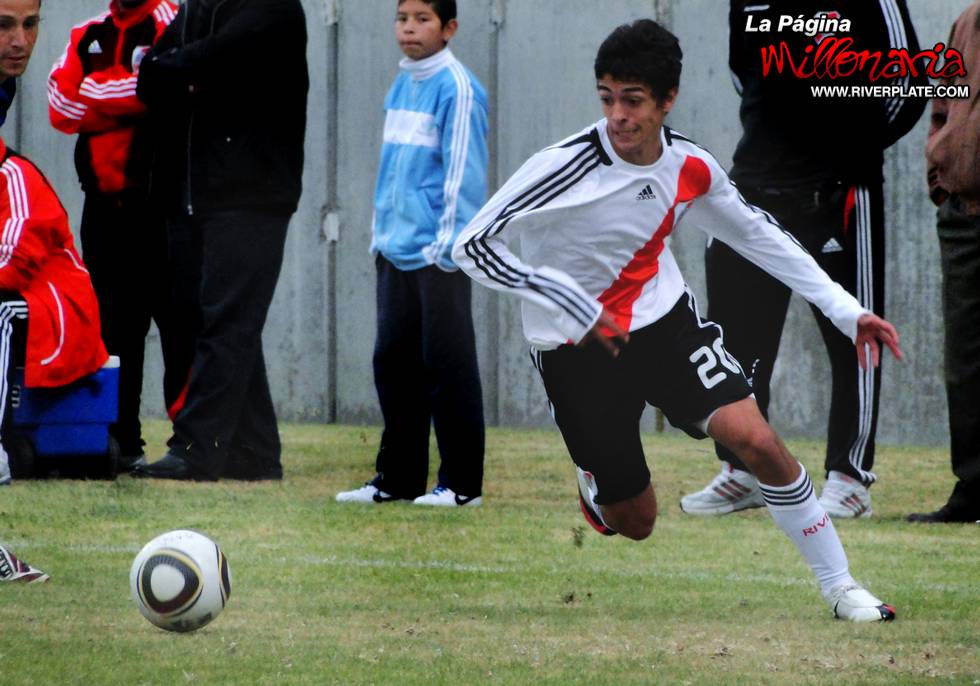 River Plate vs Juventud Antoniana (Salta 2010) 27