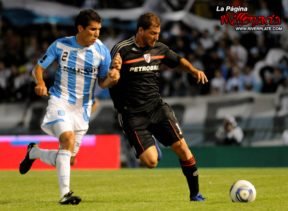 River Plate vs Racing (Mar del Plata 2011) 9