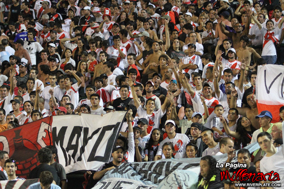 River Plate vs Boca Juniors (Hinchada y jugadores - Mar del Plata 2011 19
