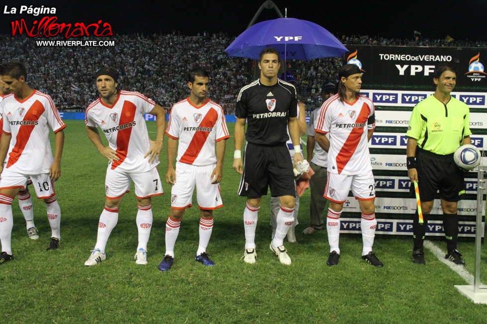 River Plate vs Boca Juniors (Hinchada y jugadores - Mar del Plata 2011 29