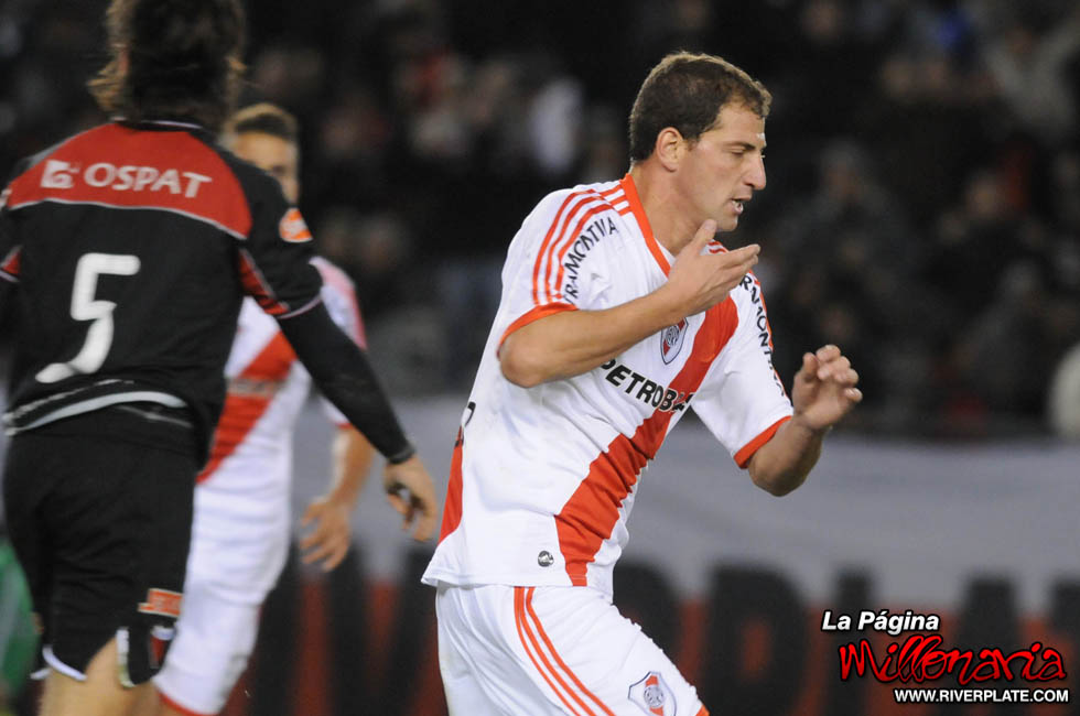 River Plate vs Colón 42