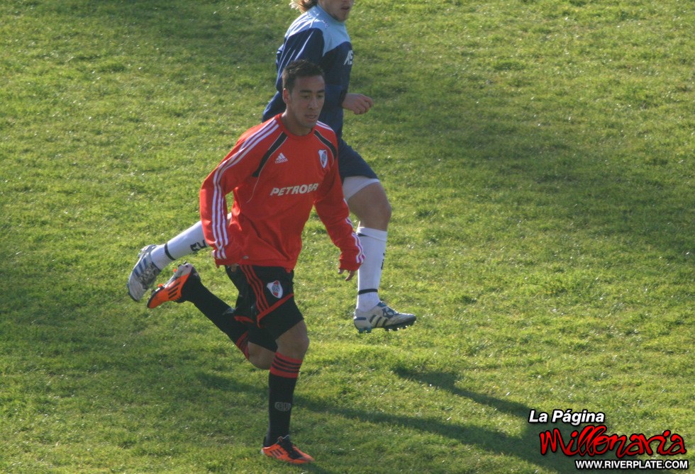 River Plate vs Unión de Mar del Plata (MdP - Julio 2011) 14