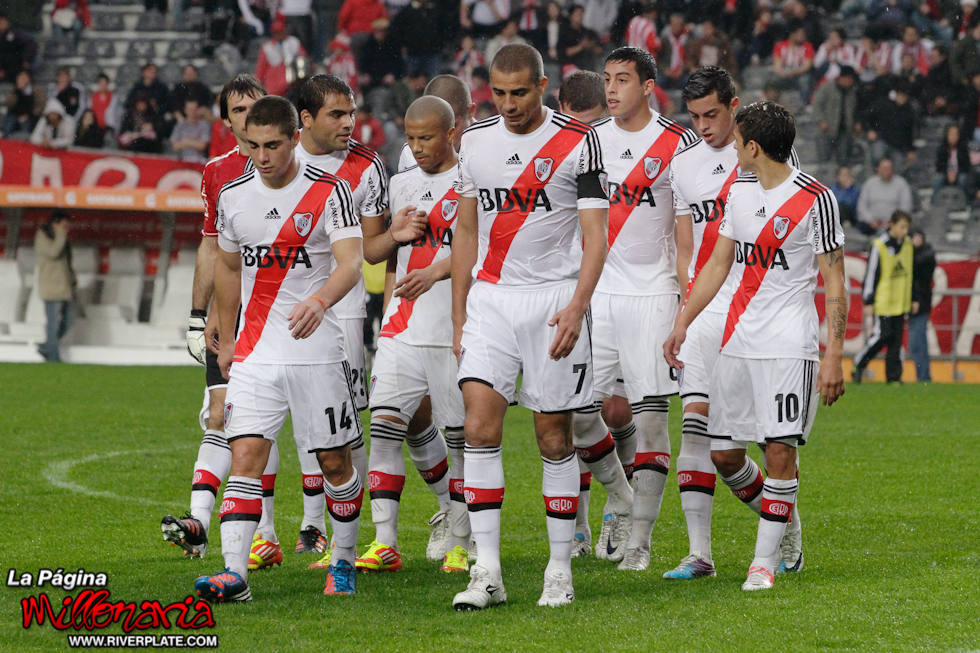 Estudiantes vs. River Plate 19