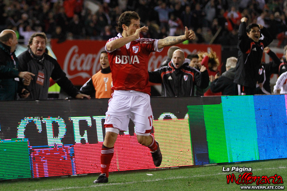 River Plate vs. Newell's 25