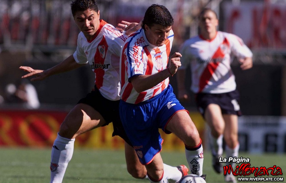 River Plate vs Unión (Sta. Fé) (AP 2002) 13