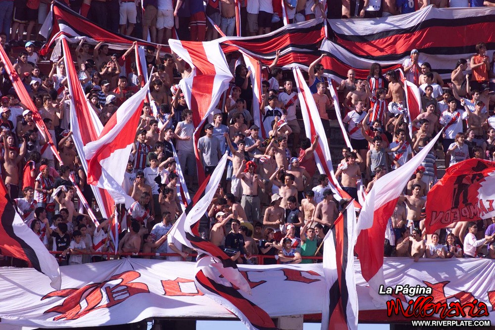 River Plate vs Unión (Sta. Fé) (AP 2002) 2