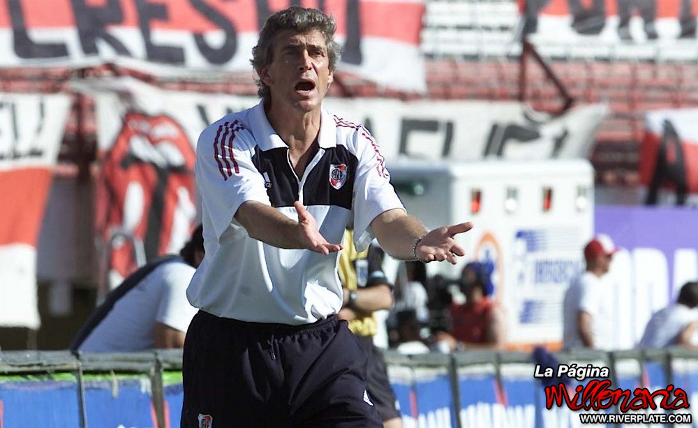 River Plate vs Unión (Sta. Fé) (AP 2002) 14