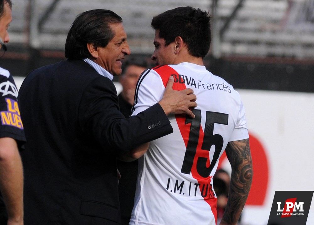 River vs. Independiente 6