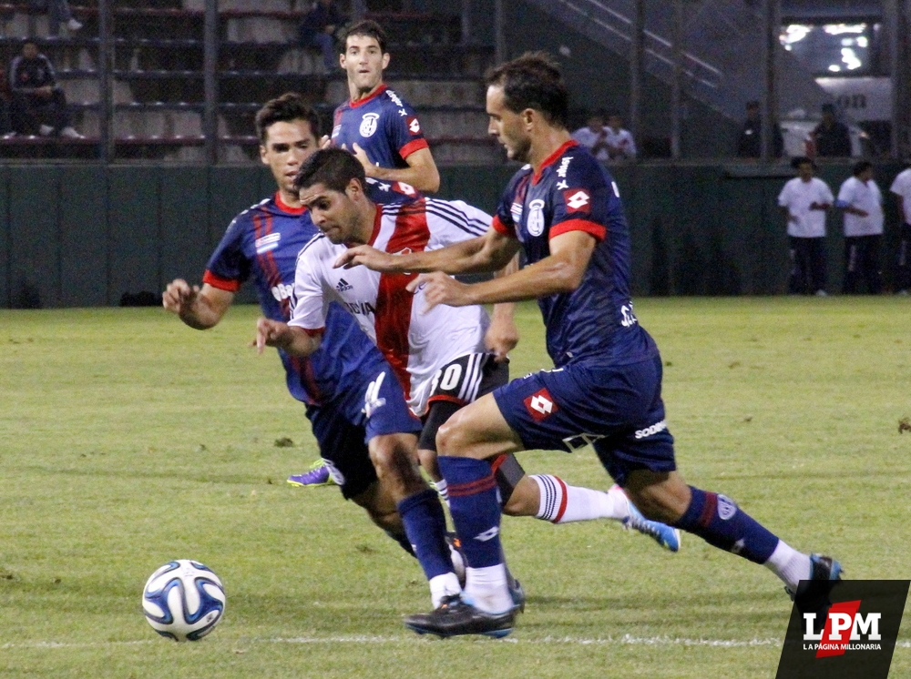 River vs. San Lorenzo (Salta 2014) 12