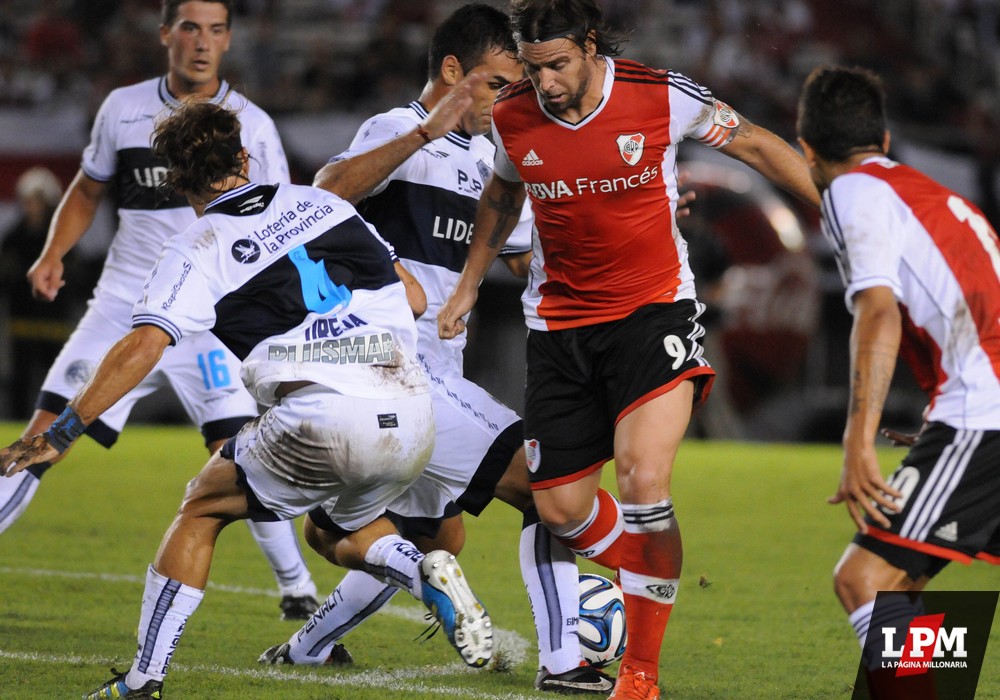 River Plate vs. Gimnasia 10