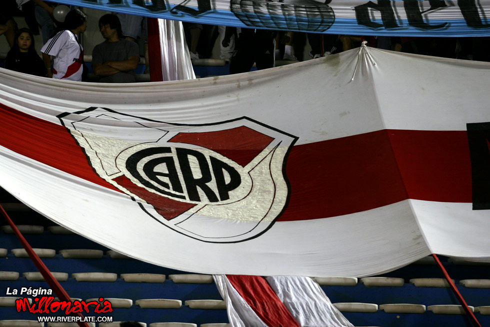 Nacional (URU) vs River Plate (LIB 2009) 20