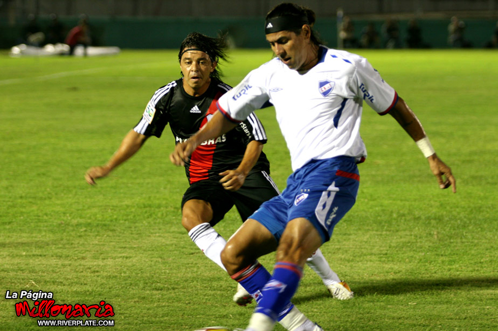 Nacional (URU) vs River Plate (LIB 2009) 26