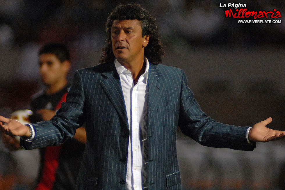 Nacional (URU) vs River Plate (LIB 2009) 27