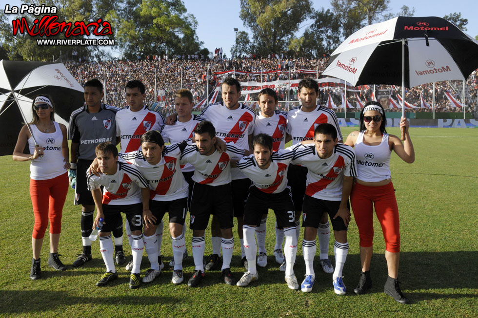Newell's Old Boys vs River Plate (AP 2009) 7
