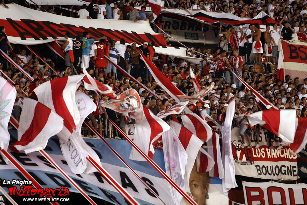River Plate vs Nacional (PAR) (LIB 2009) 17