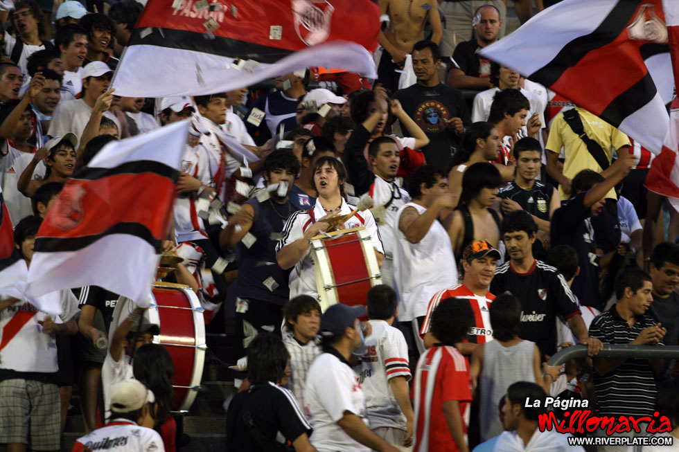 River Plate vs Racing Club (Mendoza 2009) 7