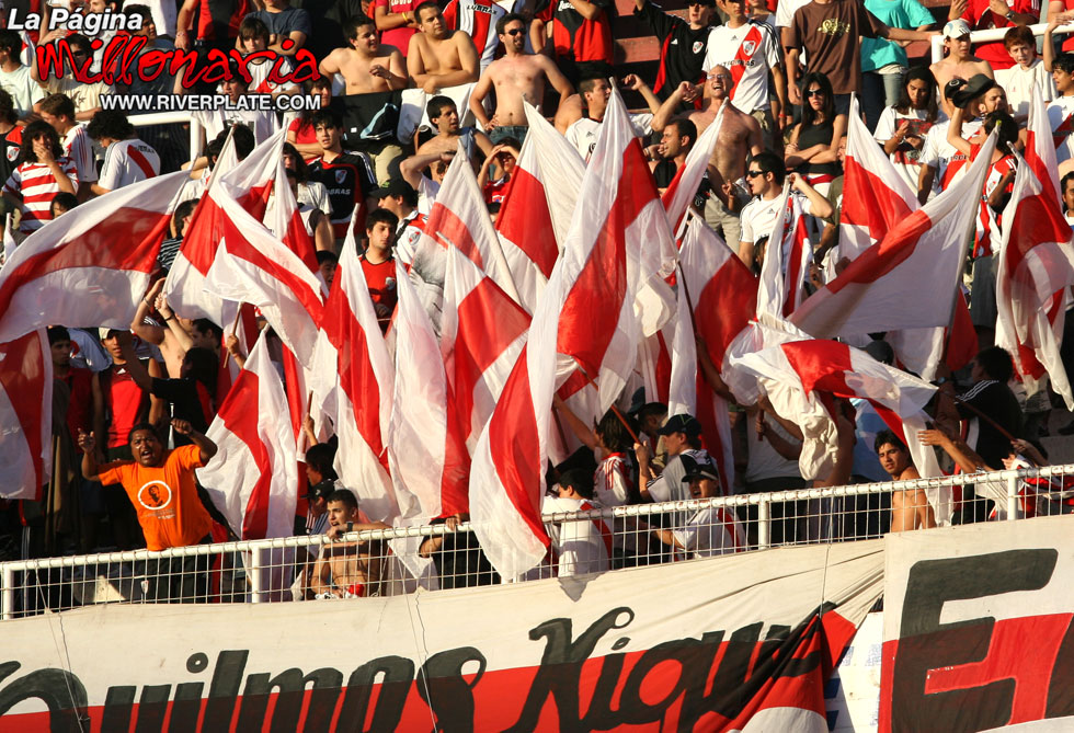 River Plate vs Huracán (AP 2008) 11