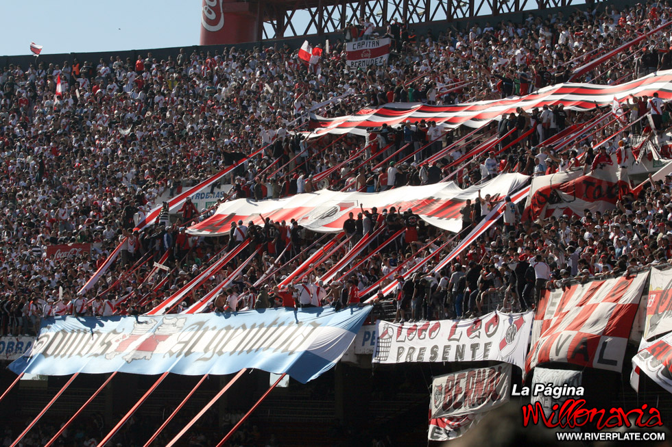 River Plate vs Independiente (AP 2009) 12