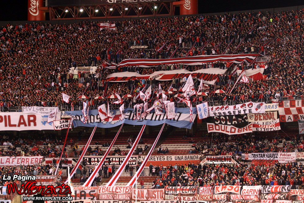 River Plate vs Lanús (SUD 2009) 11