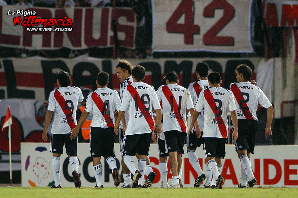 River Plate vs Nacional (URU) (LIB 2009) 3