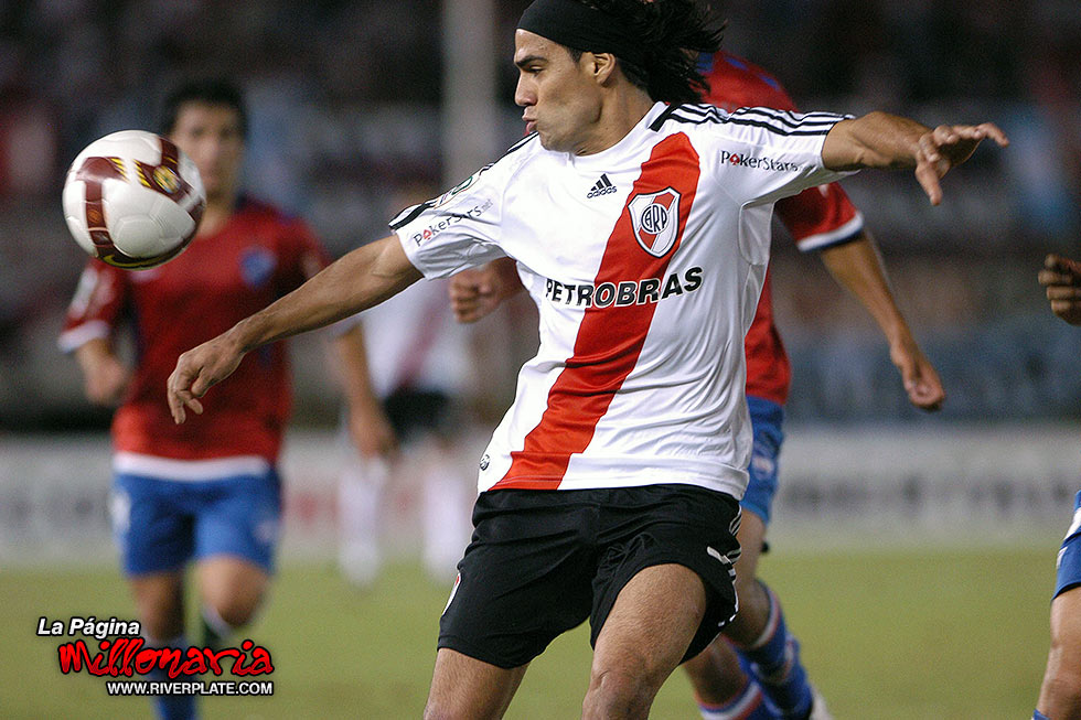 River Plate vs Nacional (URU) (LIB 2009) 4