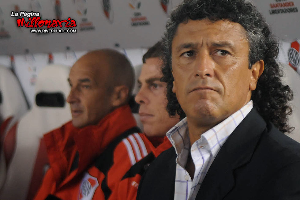 River Plate vs Nacional (URU) (LIB 2009) 6