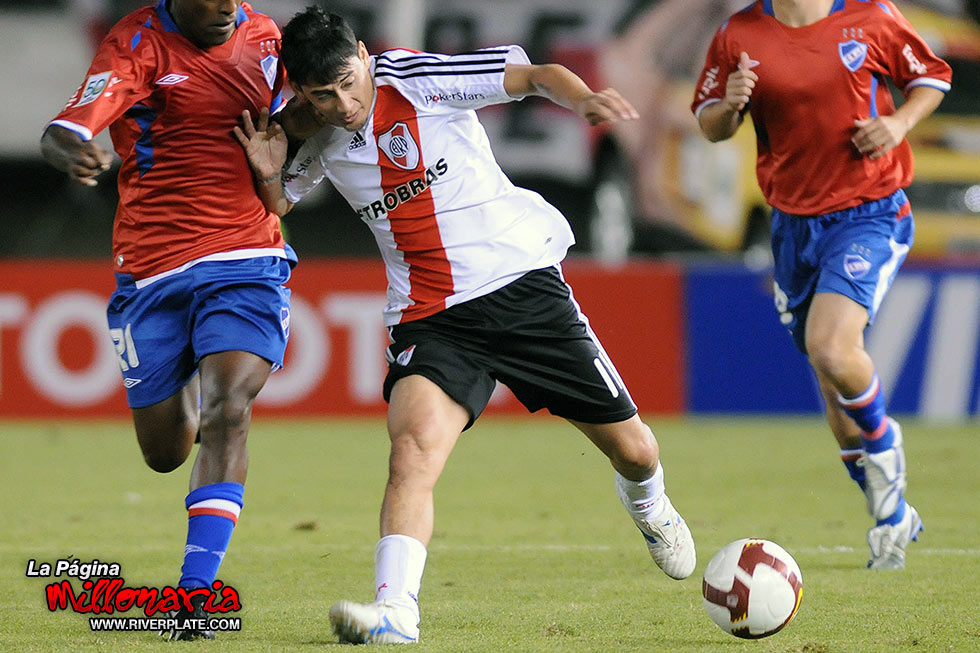 River Plate vs Nacional (URU) (LIB 2009) 7