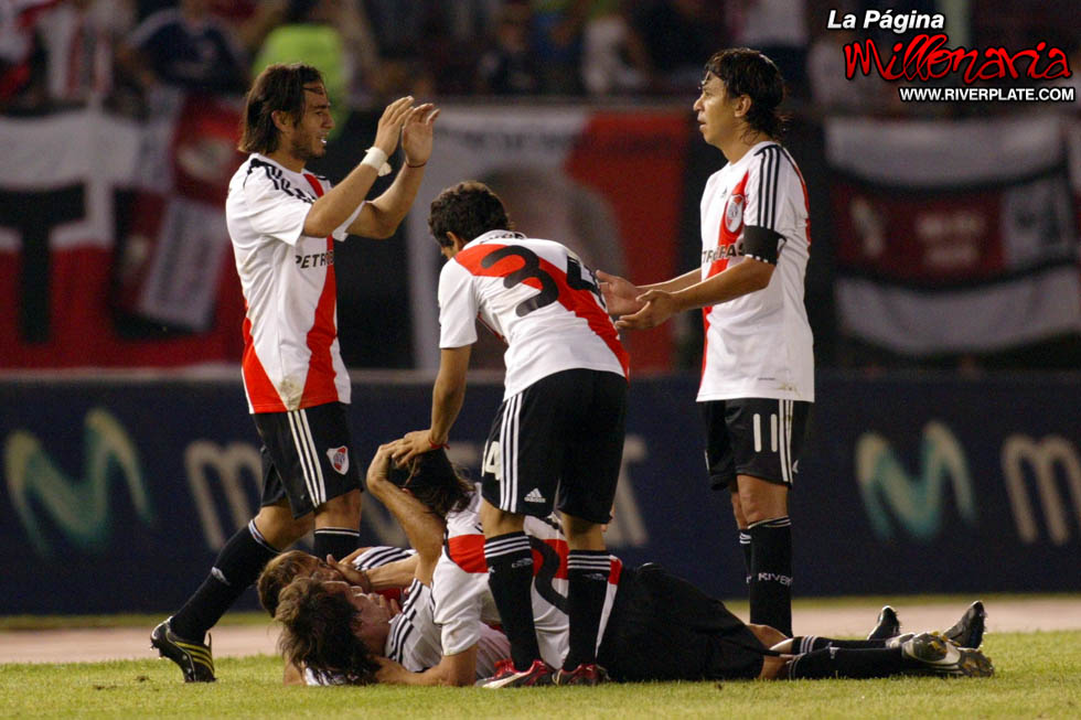 River Plate vs Atlético Tucumán (AP 2009) 10
