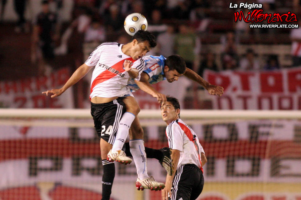 River Plate vs Atlético Tucumán (AP 2009) 3