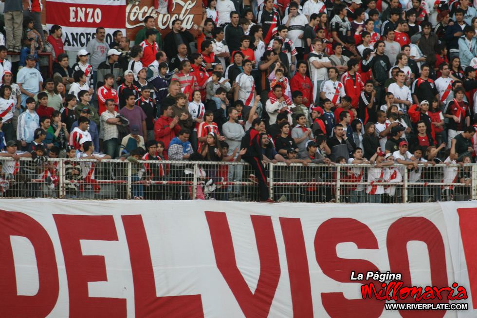 River Plate vs Chivas (MEX) (SUD 08) 8