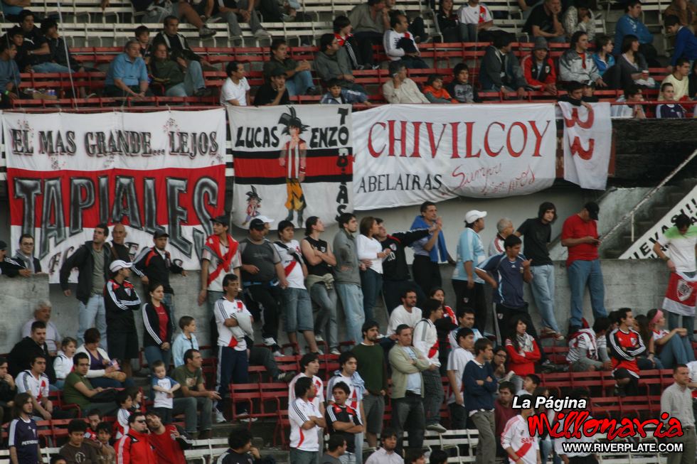 River Plate vs Chivas (MEX) (SUD 08) 17