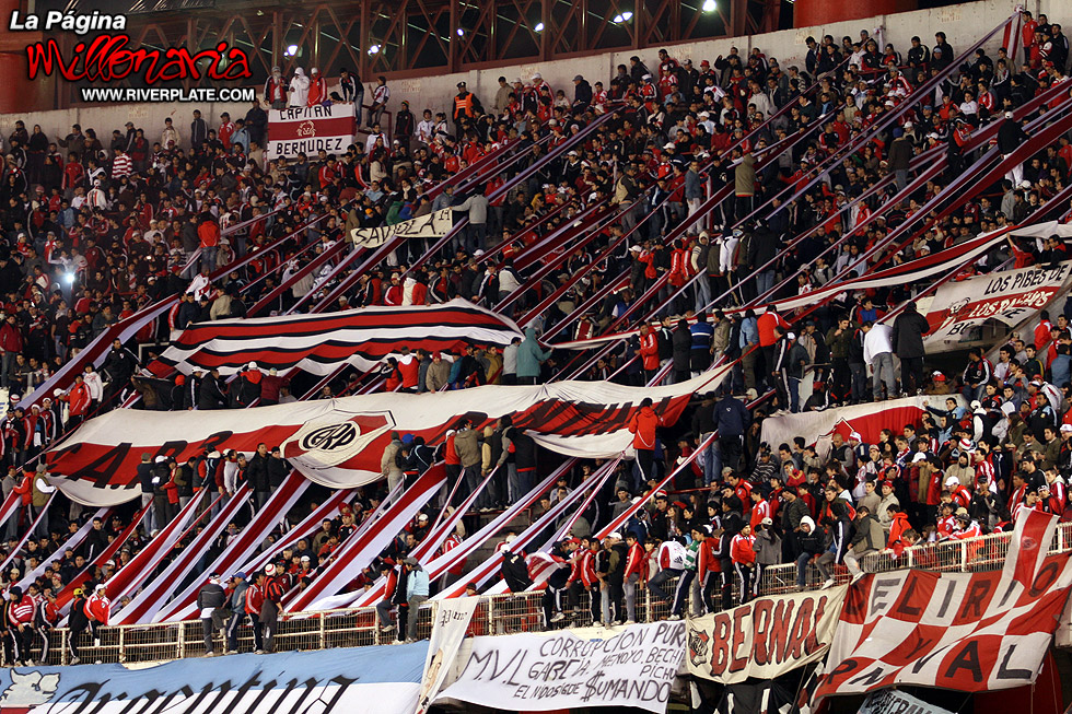 River Plate vs Estudiantes (CL 2009) 12