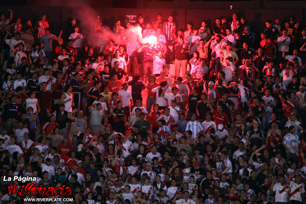River Plate vs Estudiantes (AP 2009) 6